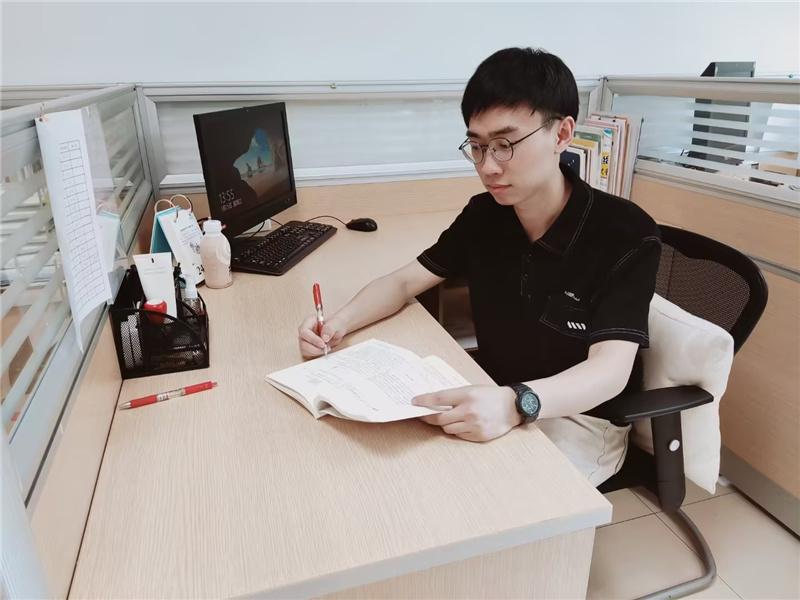 王佳文 新.jpg