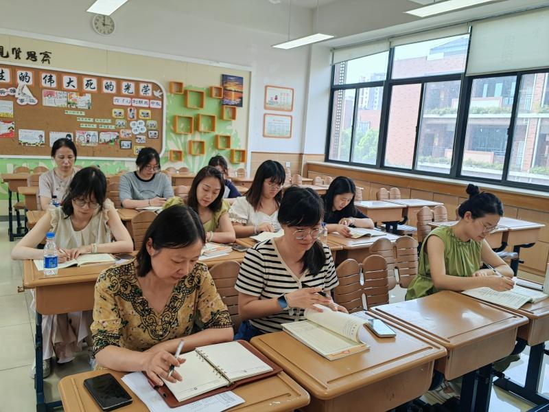 考试说明研讨_副本.jpg